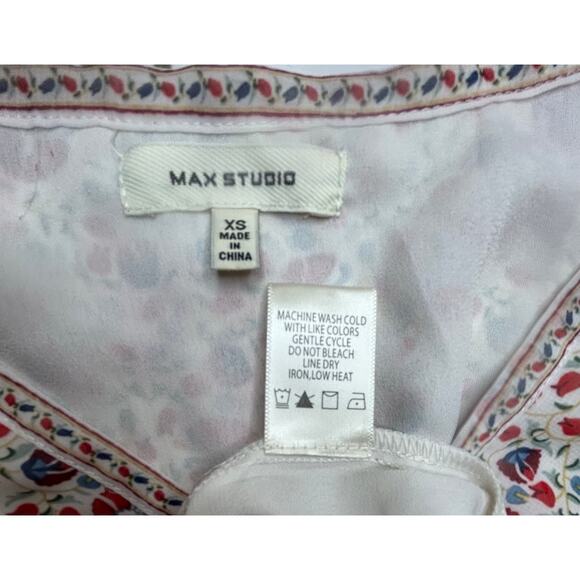 Max Studio Georgette Dress Smocked Mini XS V-Neck Tiered Skirt Like New Lined - Picture 9 of 10